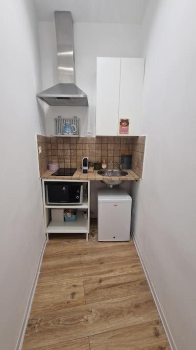 Small & Cozy Near Piazza Navona Apartment *