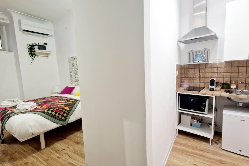 Small & Cozy Near Piazza Navona * Rom
