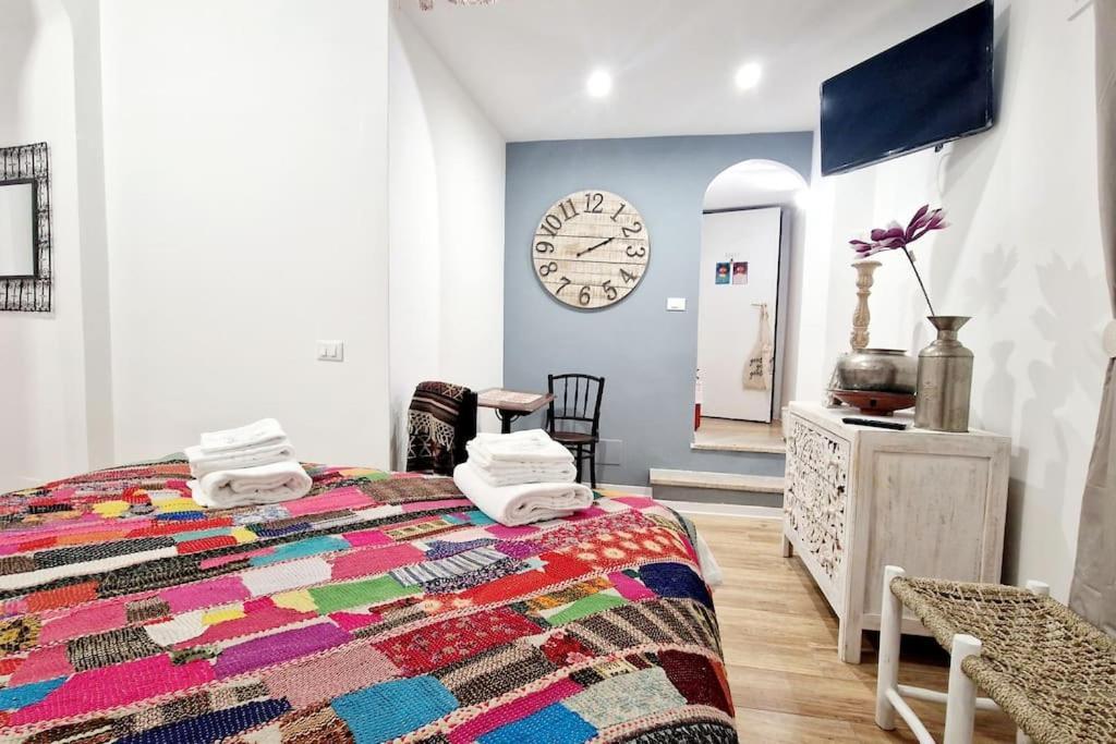 Small & Cozy Near Piazza Navona Apartment *